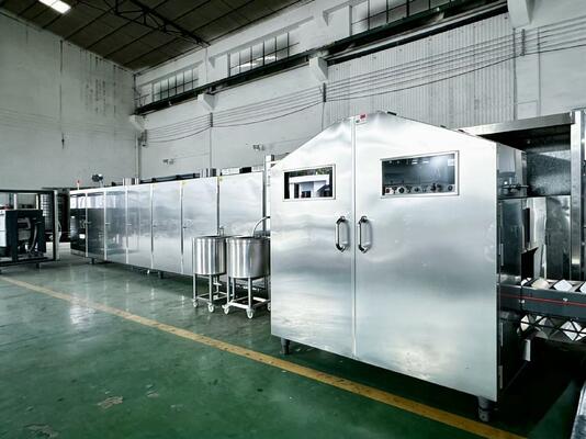 Un buen precio. Máquina automática de la hornada del cono del azúcar del helado para la producción continua del volumen medio en línea
