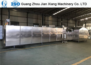 Un buen precio. Eco - capacidad automática amistosa de la máquina 2800-3200pcs/H del cono de helado en línea