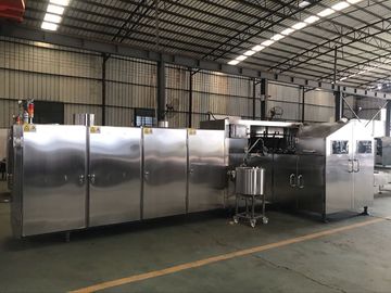 Un buen precio. Máquina práctica de la manga del cono de helado, máquina auto del cono conveniente en línea
