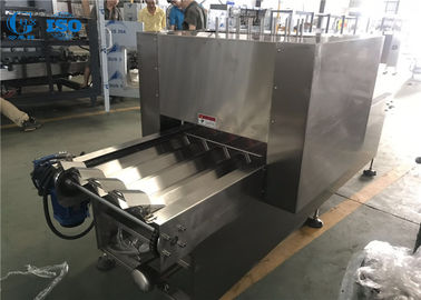 Un buen precio. Dispositivo que envuelve del cono automático del acero inoxidable para la cadena de producción del cono de helado en línea
