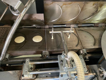 Un buen precio. Cadena de producción multifuncional del cono de helado 4.37kw para la fábrica de los snacks en línea