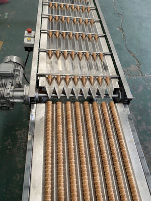 cadena de producción del cono de helado de 380V 16kg/H 135m m