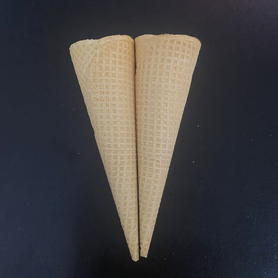 Un buen precio. máquina automática del cono de helado de 3200pcs/H 190m m para la fábrica de la bebida en línea